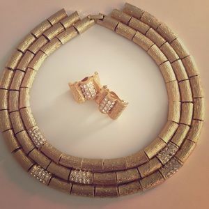 Glamorous necklace and earring set. Vintage 80’s